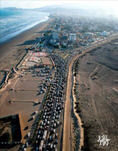 اخبار عدن – لقطات جوية لانطلاق موكب سكان الضالع إلى ساحة العروض