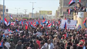 اخبار وردت الآن – تجمع أهالي شبوة في ساحة الاعتصام بعتق للمشاركة في فعالية هامة للمدعاات