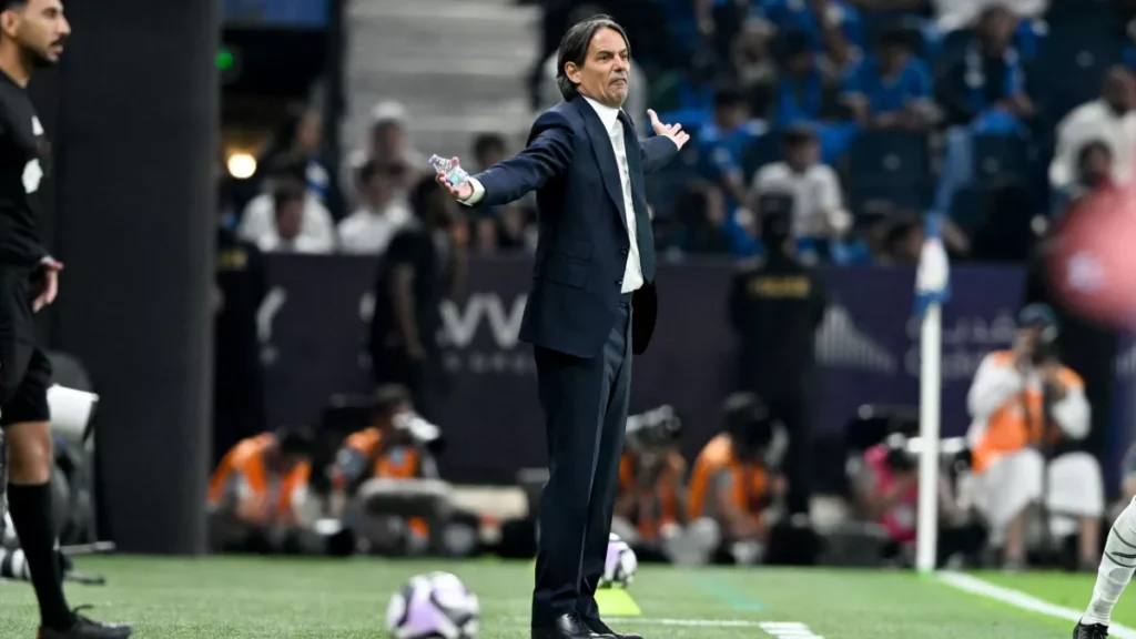 تحرك مفاجئ من إنزاجي.. الهلال يفتح خط التفاوض مع نجم إنتر ميلان المخضرم