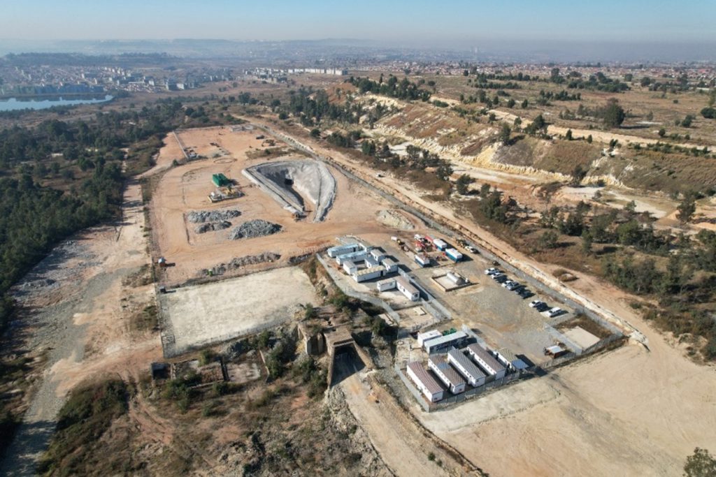 جنوب أفريقيا تفتتح منجم ذهب نادر جديد بعد ارتفاع قياسي