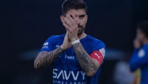 عوامل تؤجل قرار نيفيز بشأن تجديد عقده مع الهلال – سبورت 360