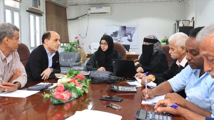 مكتب التخطيط بعدن يناقش البرنامج الاستثماري لمديرية دار سعد لعام 2026