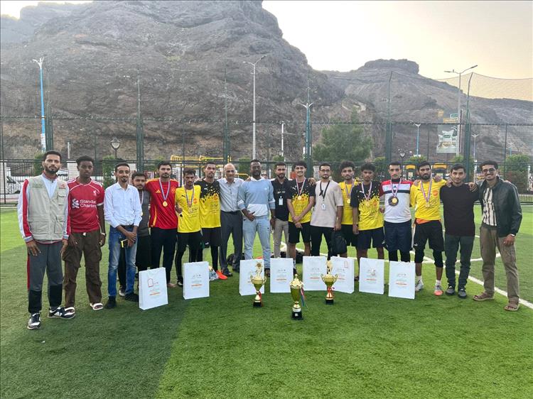 كلية الهندسة بجامعة عدن تعزز الأنشطة الطلابية وتحصد الكؤوس