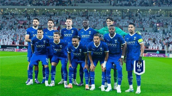 الهلال يصعد لصدارة الدوري السعودي بفوزه على ضمك