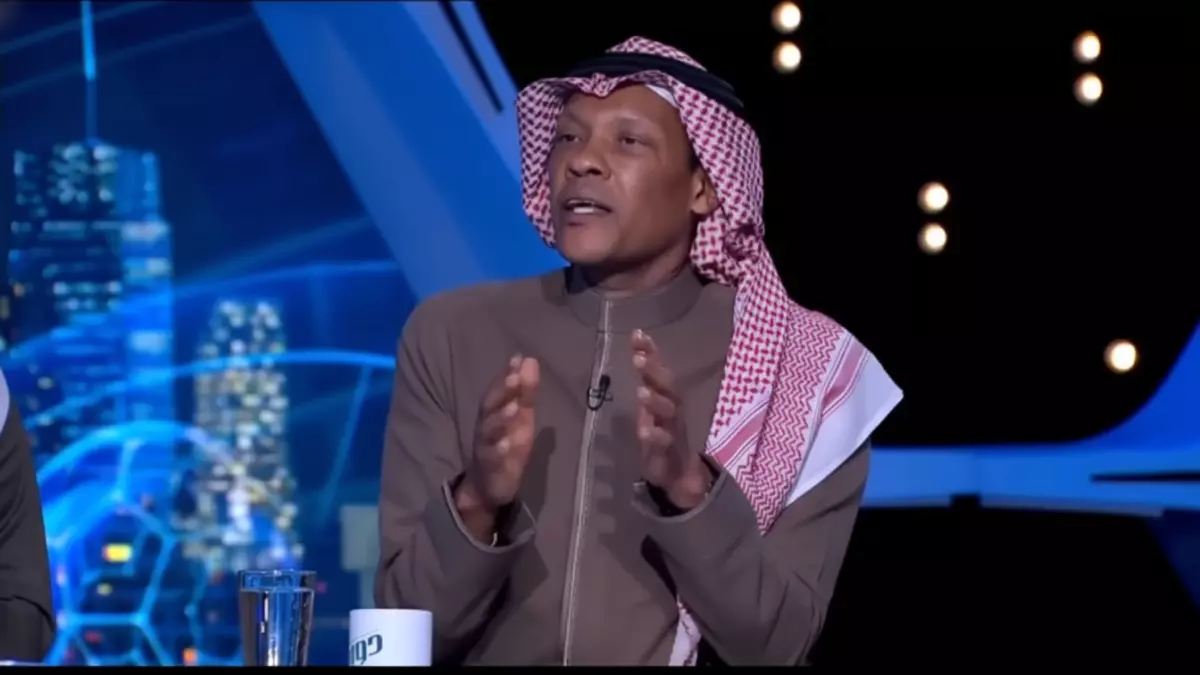 صادم: نجم الهلال السابق يفضح نقطة ضعف قاتلة في الاتحاد.. "سددوا من هنا وستسجلون!"