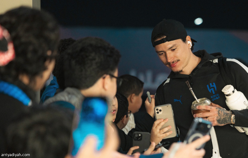 نيفيش والحربي قلبا دفاع.. وأجنبيان مع ماري على دكة الهلال