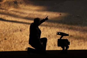 CES 2026: كل ما تم الكشف عنه، من إصدارات إنفيديا إلى شرائح إيه إم دي الجديدة إلى غرائب رازر في الذكاء الاصطناعي