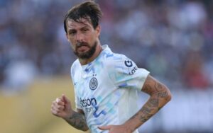 آراء أتشيربي بشأن الانيوزقال إلى الهلال