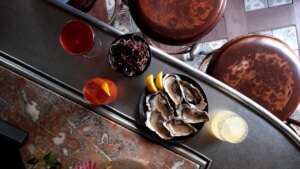 أفضل 27 بارًا في باريس