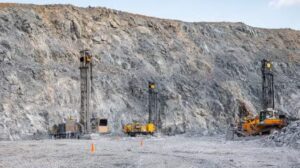 أوبس ون تبدأ الحفر في مشروع نوايل للذهب في كيبيك، كندا