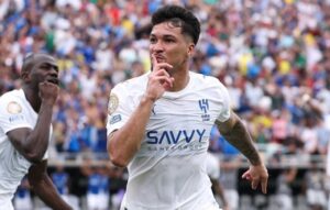 إنزاغي يتخذ قرارًا مفاجئًا بشأن مستقبل ماركوس ليوناردو