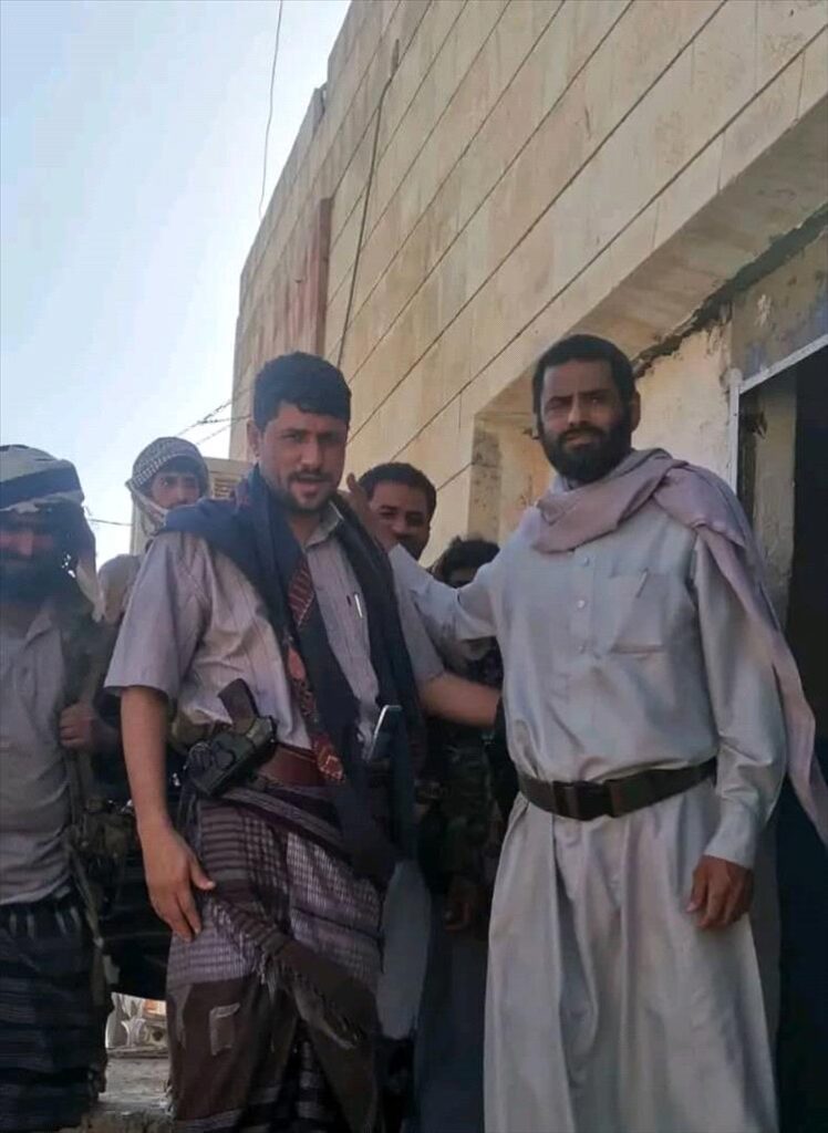 القائد العام لقوات محور سبأ يتفقد اللواء الأول في حريب ويؤكد على تعزيز الجاهزية القتالية