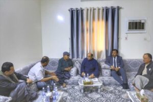 اخبار المناطق – محافظ حضرموت يثني على جهود قوة حماية الشركات النفطية في ضمان أمان المنشآت والحقول.