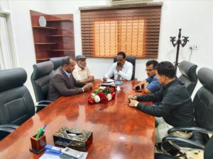 اخبار المناطق – مدير قعطبة يلتقي برئيس مجلس إدارة صندوق صيانة الطرق ويوجه بضرورة الإسراع في العمل