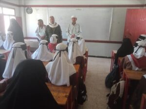 اخبار المناطق – مدير مكتب التربية والمنظومة التعليمية في مديرية مودية يقوم بزيارة لمتابعة تقدم العملية المنظومة التعليميةية