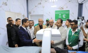 اخبار المناطق – نائب محافظ حضرموت ي inaugurates وحدة تفتيت الحصوات باستخدام الموجات التصادمية (ESWL)