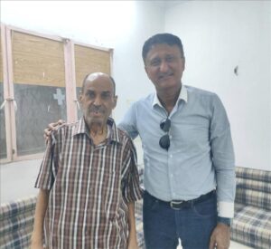 اخبار عدن – الشاذلي يقوم بزيارة الكابتن جميل سيف الأسطورة الكروية للاطمئنان على وضعه الصحي