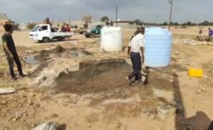 اخبار عدن – اليوم الثلاثاء: حملة شاملة لإزالة العوائق تنفذها وحدة حماية الأراضي وقسم العوائق في المدينة.