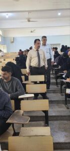 اخبار عدن – بدء امتحانات الفصل الأول في كلية العلوم الإدارية بجامعة عدن