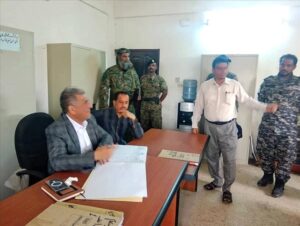 اخبار عدن – رئيس محكمة استئناف عدن يزور محكمة الشيخ عثمان الابتدائية للتنوّه من سير العمل القضائي.