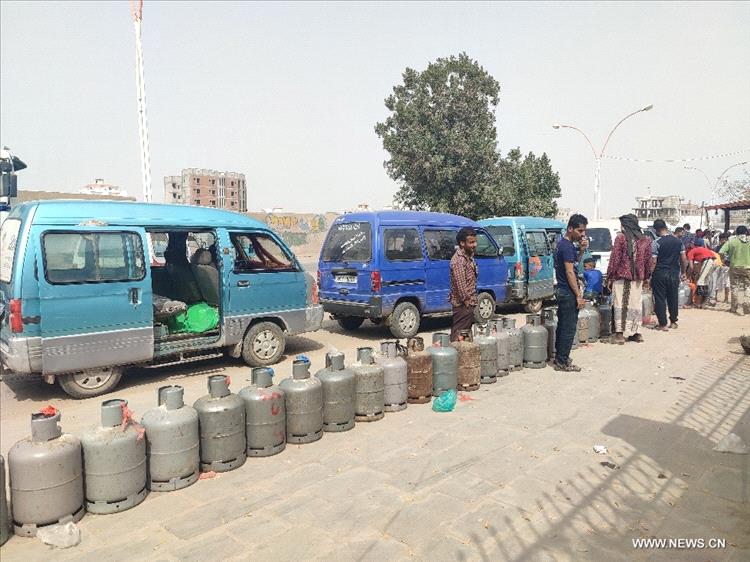 مواطنون في عدن: هل من حل نهائي لتقطعات الغاز القادمة من مأرب؟ حياتنا تضررت والسلطات عاجزة