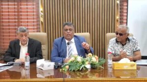 اخبار عدن – لقاء يبحث اطلاق حملة شاملة للنظافة وخطة عمل الغرفة التجارية في عدن