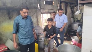 اخبار عدن – مدير عام المنصورة يوجه بتطبيق عقوبات صارمة على المطاعم التي تخالف الشروط المحددة