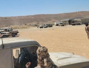 اخبار وردت الآن – اللواء السابع درع الوطن الحضرمي يستحوذ على معسكر الأدواس وجميع المواقع التابعة له.