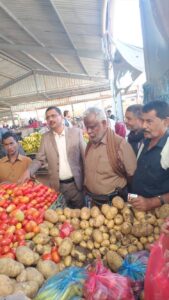 اخبار وردت الآن – زيارة مدير عام مكتب الصناعة والتجارة في شبوة لأسواق مديرية ميفعة