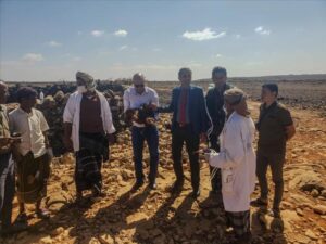 اخبار وردت الآن – فريق من وزارة الزراعة يقوم بزيارة ميدانية إلى منطقتي دكسم ونوجد لدراسة الأوضاع الزراعية.