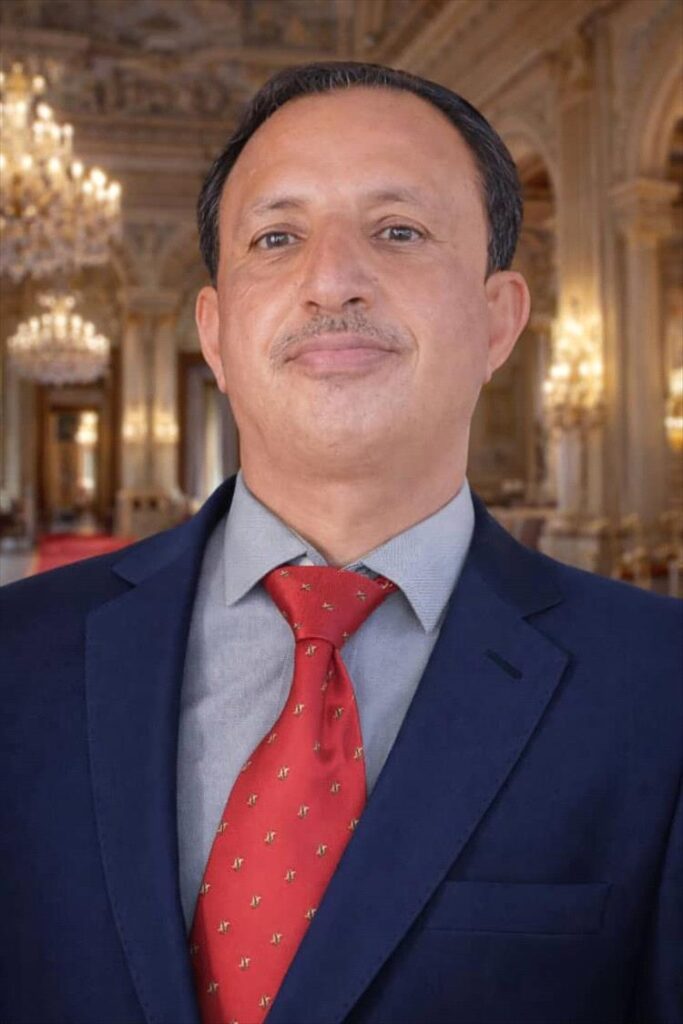 مدير الصحة بأحور يشكر د. سعاد الميسري على دعمها مستشفى المديرية بأدوية ومستلزمات طبية
