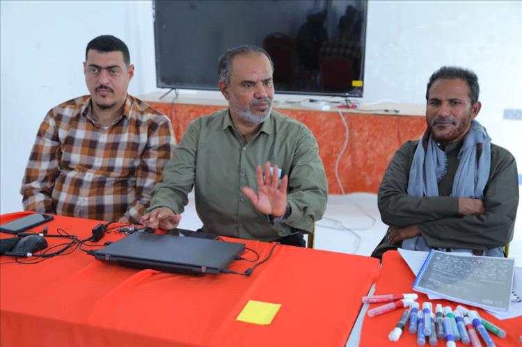 مساعد نائب رئيس جامعة المهرة لشؤون الطلاب يدشن مشروع مسار 3 لتأهيل خريجي الجامعات.