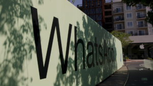 البرازيل تأمر ميتا بتعليق سياسة حظر الدردشة الآلية من الطرف الثالث على واتساب