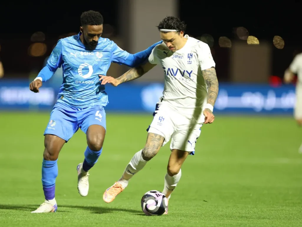 الهلال و«المهاجم الجديد»... رفاهية فنية أم ضرورة يفرضها الواقع؟