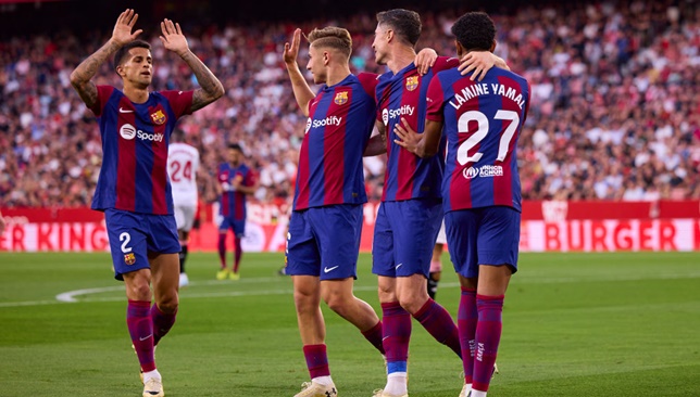 الهلال يفاوض برشلونة لاستعارة ليفاندوفسكي - سبورت 360