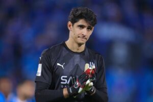 الهلال يعلن عن إصابة ياسين بونو