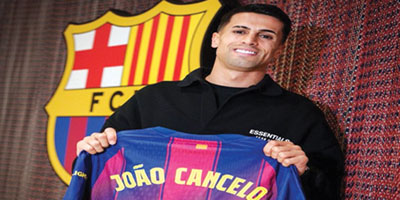 الهلال يعلن إعارة كانسيلو لبرشلونه ويريح لاعبيه