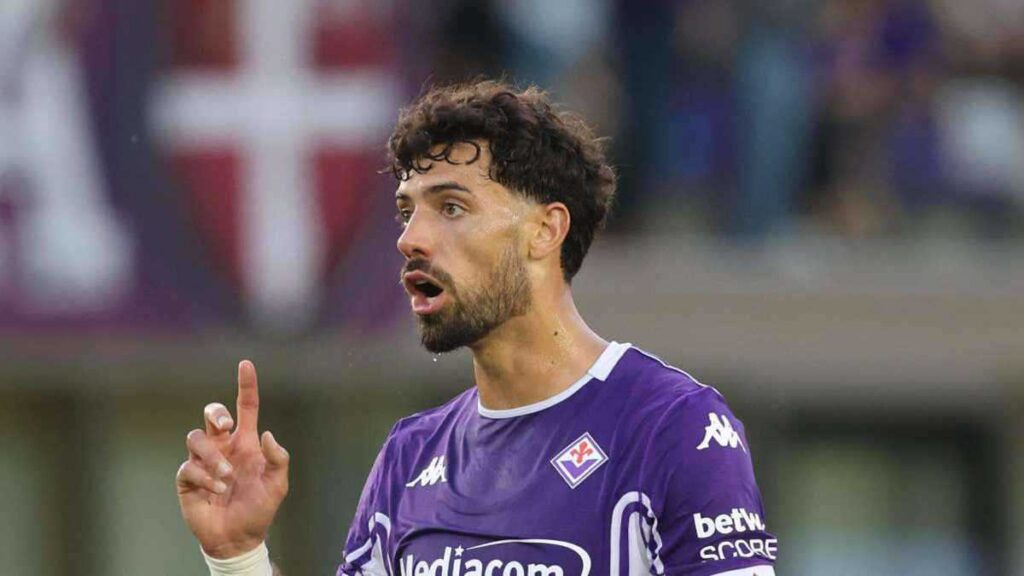 الهلال يعلن التعاقد مع الإسباني بابلو ماري لتعزيز الدفاع