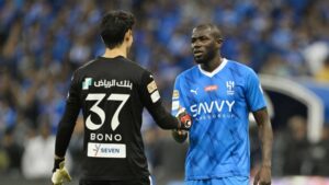 الهلال يُعلن عن إصابة بونو وكوليبالي دون ذكر مدة غيابهما.