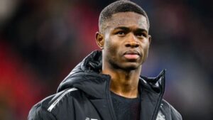 باير ليفركوزن يرفض عرض الهلال السعودي للتعاقد مع المهاجم الكاميروني كريستيان كوفاني