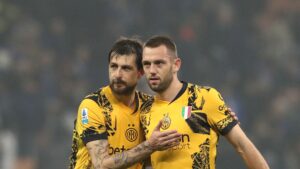 بديل أتشيربي ودي فري.. الهلال يفتح باب المفاوضات مع مدافع سابق في أرسنال | كووورة