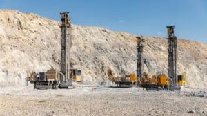 تتعاون SER مع سميتومو في التنقيب المشترك عن مشروع الذهب بوليمبا