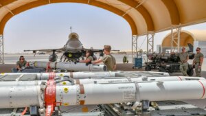 ترامب يؤكد على أهمية سرعة التسليم لشركات الدفاع: الأسلحة والطائرات المتطورة بلا جدوى إذا تأخرت.. والأسواق تعاني من الفوضى – بقلم قش