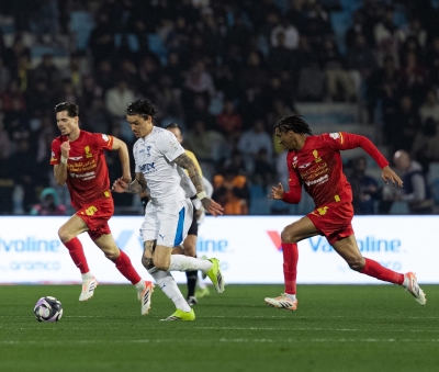 تعادل مثير بين الهلال والقادسية يشعل الصدارة في روشن