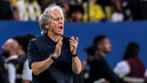 “تقدم السن وأصبح ذاكرة ضعيفة”: حديث سابق بين الهلال والنصر يضع جيسوس في موقف محرج بسبب اعتراضه على جدول الدوري! | العربية Goal.com