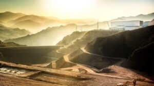 ستراكون تفوز بعقد الخدمات المتكاملة في سد بيريز كاليرا للنفايات في تشيلي