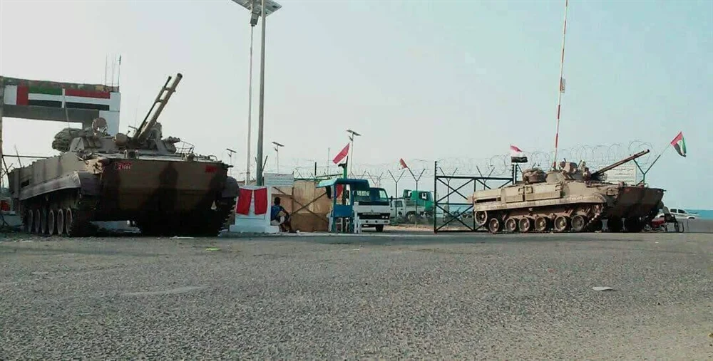 ضغوط من السعودية تدفع الإمارات للتراجع عن سقطرى تصاعد التوتر