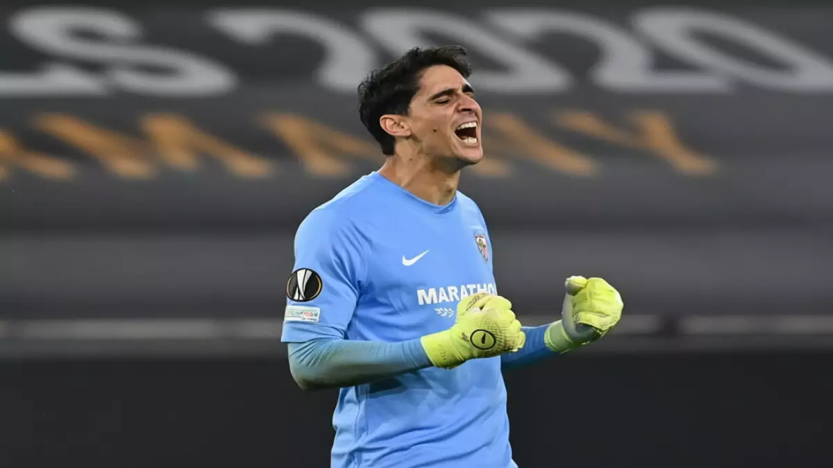 عاجل: بونو ينهار بالدموع بعد رحيل جيسوس من الهلال... والإدارة تستهدف تشافي!