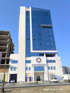 عدن: زيارة ميدانية تبرز استعدادات افتتاح فرع جديد لبنك الكريمي في إنماء