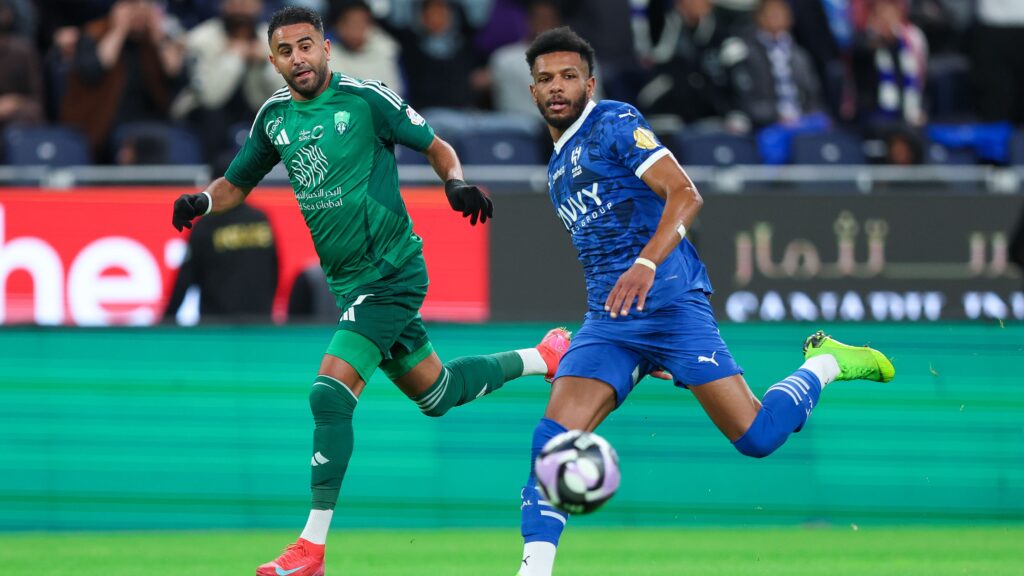 الهلال crest